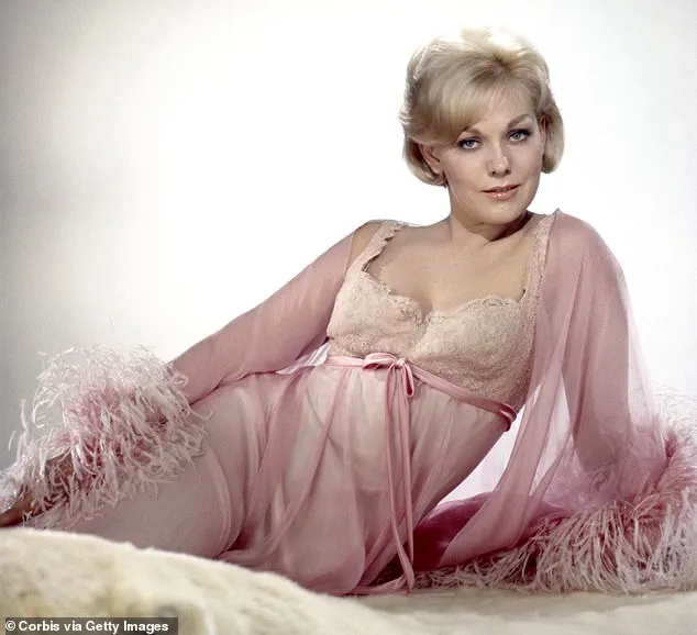 Kim Novak, 92, Stuns Venice Film Festival with Youthful Glamour as Lifetime Achievement Award Sparks Debate