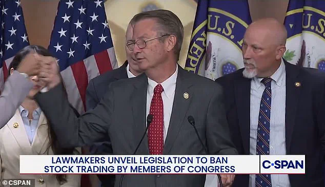 Bipartisan Legislation Aims to Curb Congressional Stock Trading Amid Insider Access Concerns