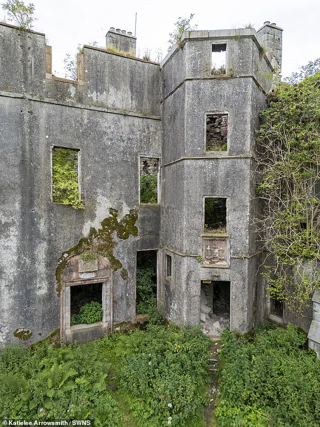 Kenmure Castle's Haunting Legacy: Unraveling the Mystery of a Headless Ghost and Historical Decay
