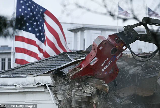 New Poll Shows 45% Approval for Trump's East Wing Demolition Plan, 24% Support Specific Demolition, Deepening GOP Divisions