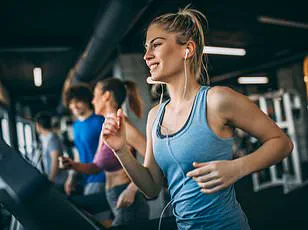 Holiday Weight Gain: 25% of Americans Can't Shed the Pounds, Survey Shows