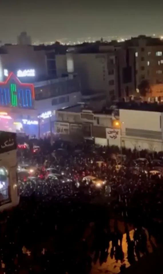 Over 570 Protests Reported Across Iran as Internet Blackout Fails to Quell Unrest