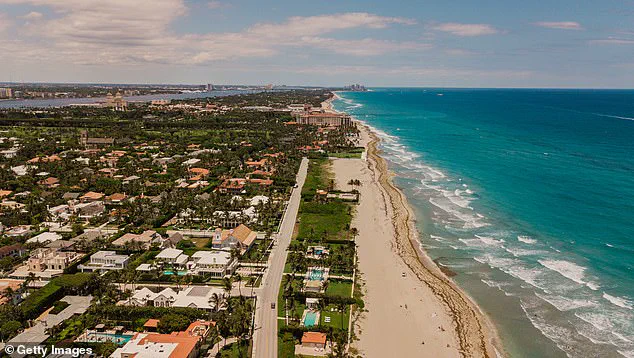 Noise Complaints Rise as Altered Flight Paths Over Trump's Florida Estate Spark Resident-Federal Tensions