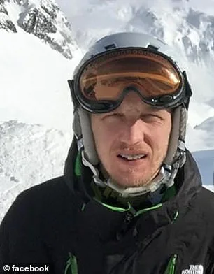 Dramatic Avalanche Near Courmayeur: Skiers Unaware as Snow and Ice Cascade
