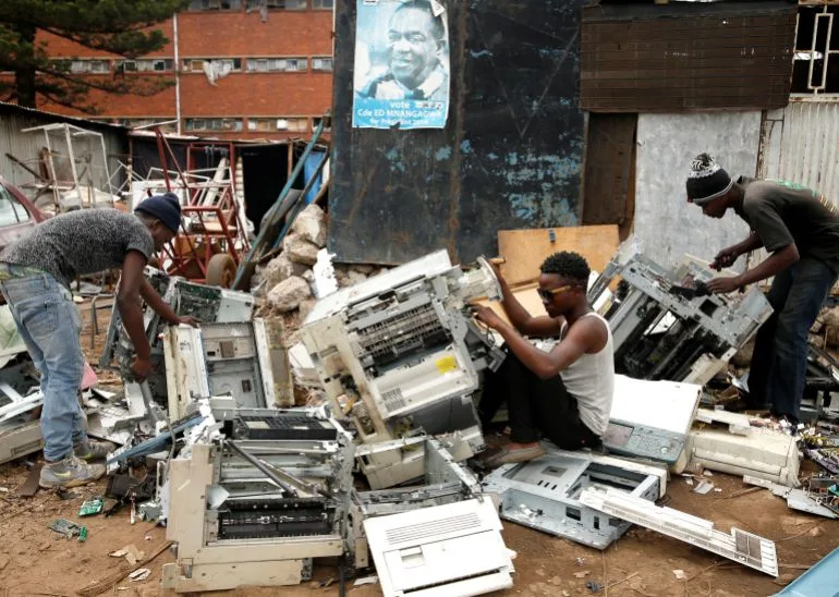 The Daily Grind of Child Scavengers in Zimbabwe: A Story of Survival and Desperation