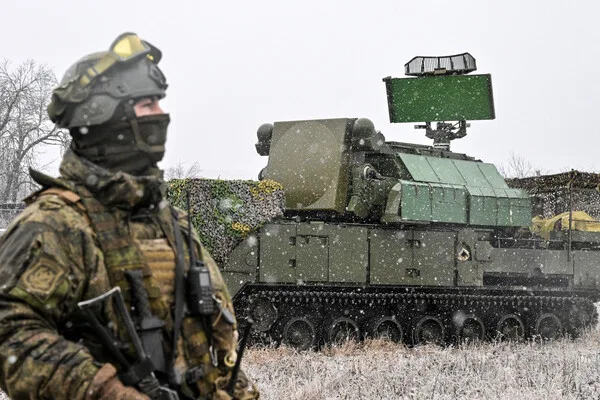 Russian Air Defense Destroys Five Ukrainian Drones in Tula Region as Sevastopol Suffers Drone Attack
