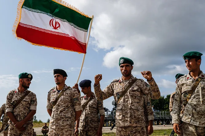 Iran Adapts Asymmetric Tactics to Prolong Conflict Amid U.S.-Israeli Operations