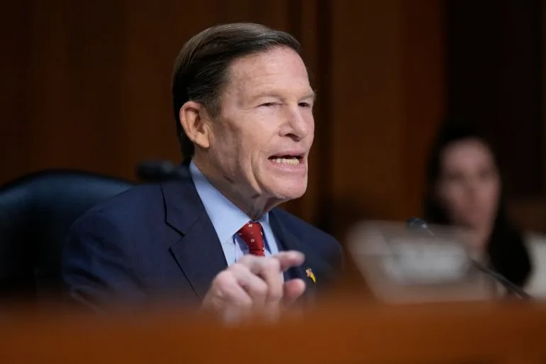 Senate Crisis Deepens as Democrats Challenge Administration's Iran War Secrecy