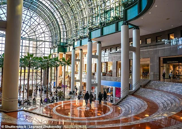 Gen Z Sparks Mall Revival: Physical Stores See Surging Spending