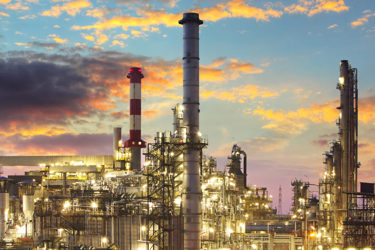 Kuwait Confirms Drone Strike on Refinery Amid Regional Aerial Assaults