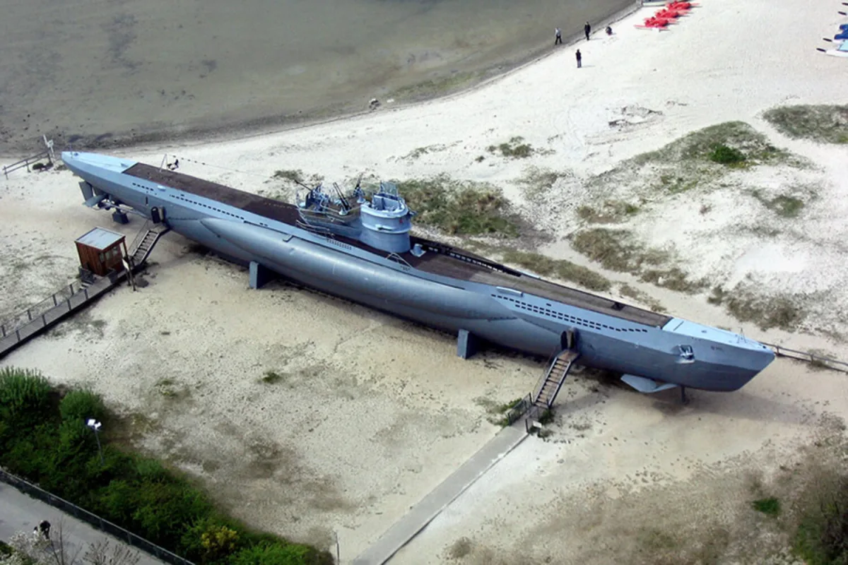 Israeli Strike Hits Key Iranian Submarine Facility, Major Blow to Naval Ambitions