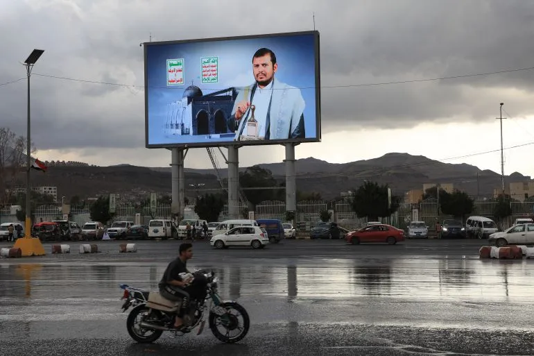 Between Ice Cream and War: Sanaa's Struggle as Houthi Involvement Casts Shadow Over Daily Life