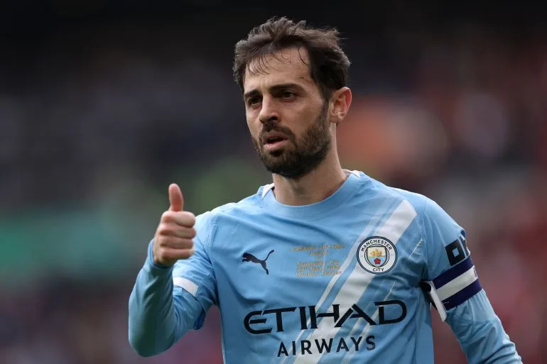 Premier League Title Race Intensifies as Manchester City Face Chelsea in Crucial Clash to Close Arsenal's Lead