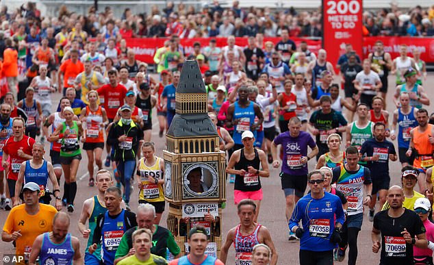 New Study Warns Smartwatches Can Hinder Marathon Performance